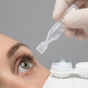 Preservative-free eye drops used with scleral lenses